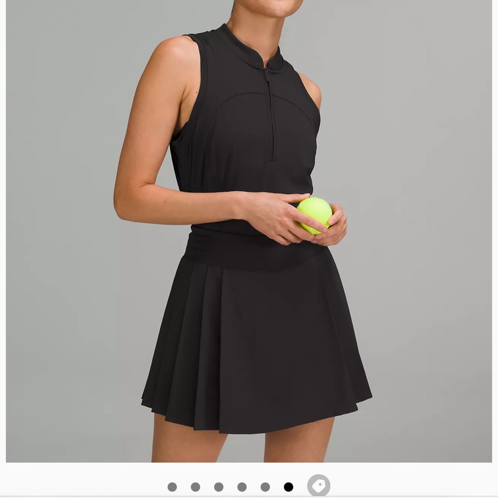 Lululemon side pleat skirt